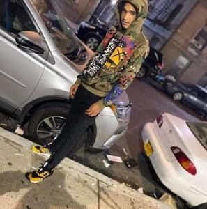 Meet your Posher, Carlos